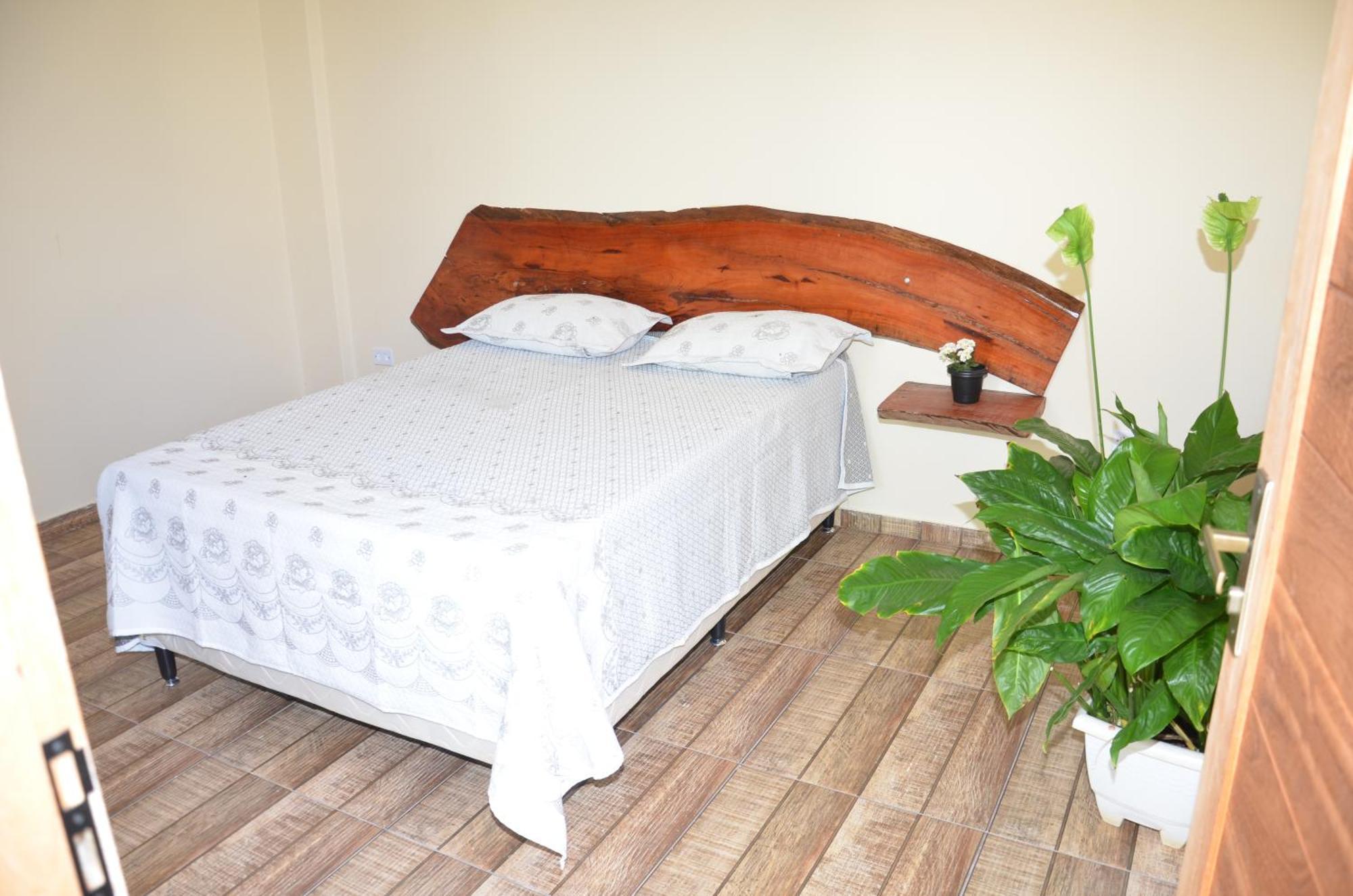 Hotel e Pousada O Casarão Palmeiras  Quarto foto